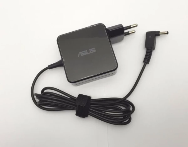 Asus 33W 19V 1.75A Original Strømforsyning - Hurtig Levering i Danmark Asus 33W 19V 1.75A strømforsyning med 4.0mm x 1.35mm - original