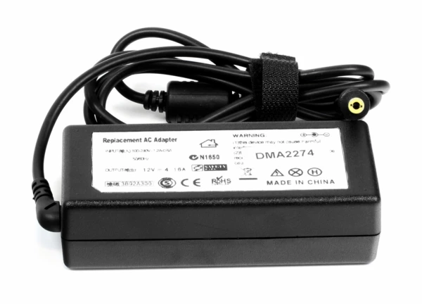 LCD Monitor 50W 12V Strømforsyning - Kompatibel & Hurtig Levering LCD Monitor 50W 12V 4.16A strømforsyning med 5.5mm x 2.5mm stik - Kompatibel