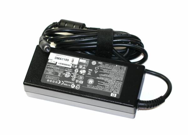 HP Compaq 125W 19V 6.5A str&oslash;mforsyning med Pin in tip - Original