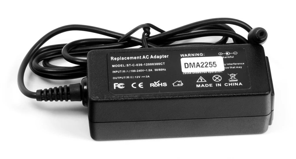 Toshiba 36W 12V 3A Strømforsyning med 4.8mm x 1.8mm Stik - Køb nu! Toshiba 36W 12V 3A strømforsyning med 4.8mm x 1.8mm stik - Kompatibel
