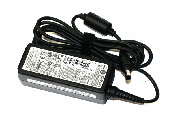 Samsung 40W 19V 2.1A str&oslash;mforsyning med 5.5mm x 3.4mm Pin In Tip - Original