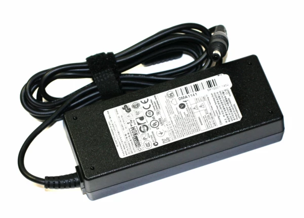 Samsung 90W 19V 4.74A str&oslash;mforsyning med 5.5mm x 3.0mm Pin In Tip- Original