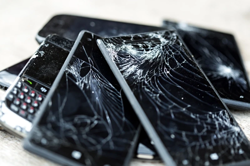 Mix damaged Phones - grade D