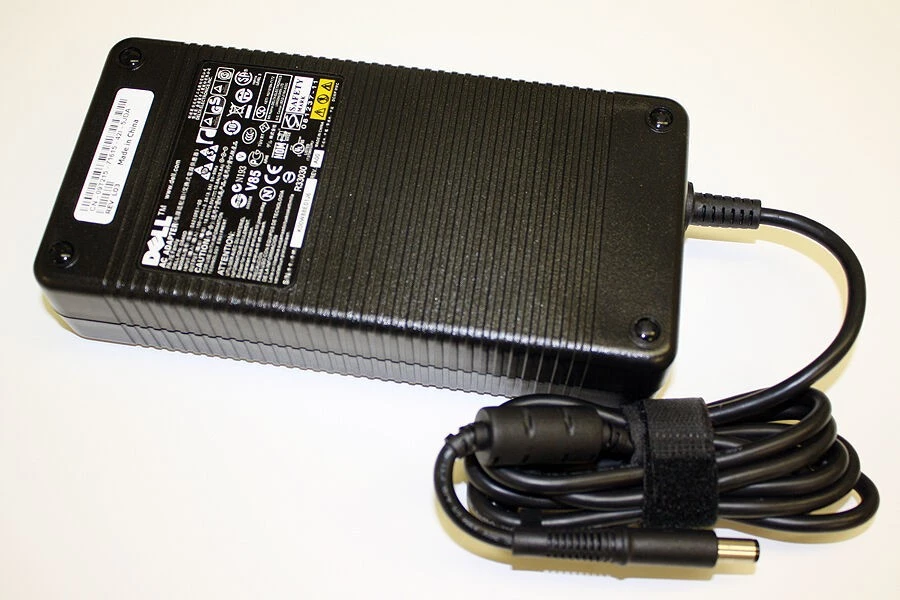 Dell 210W 19.5V 10.8 str&oslash;mforsyning med 7.4mm x 5.0mm stik - Original